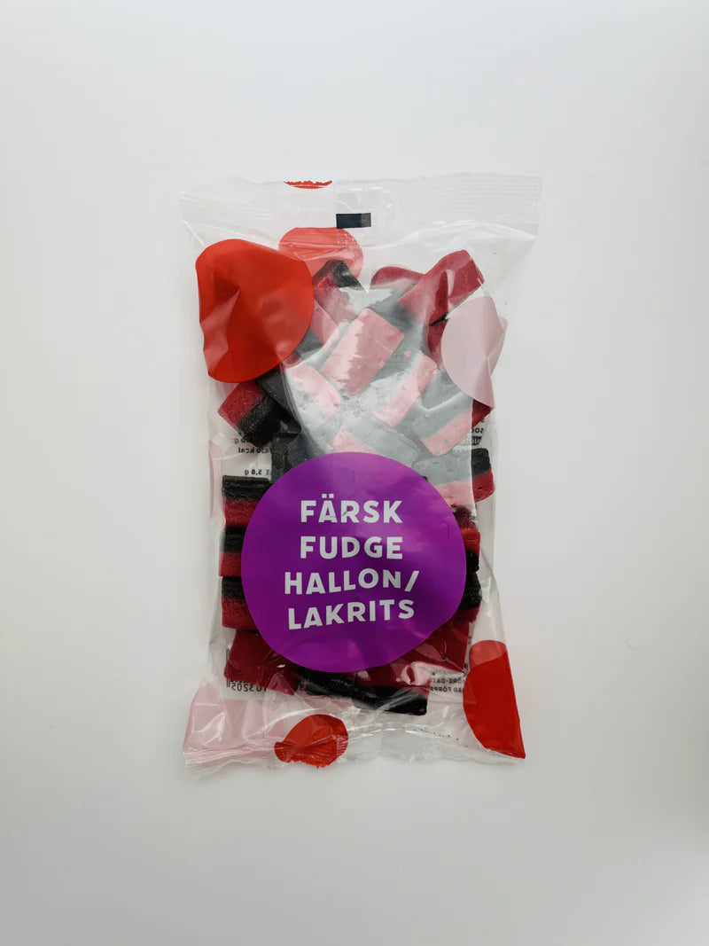Färsk finsk fudge med hallon och lakrits 215 g med mjuk och krämig konsistens
